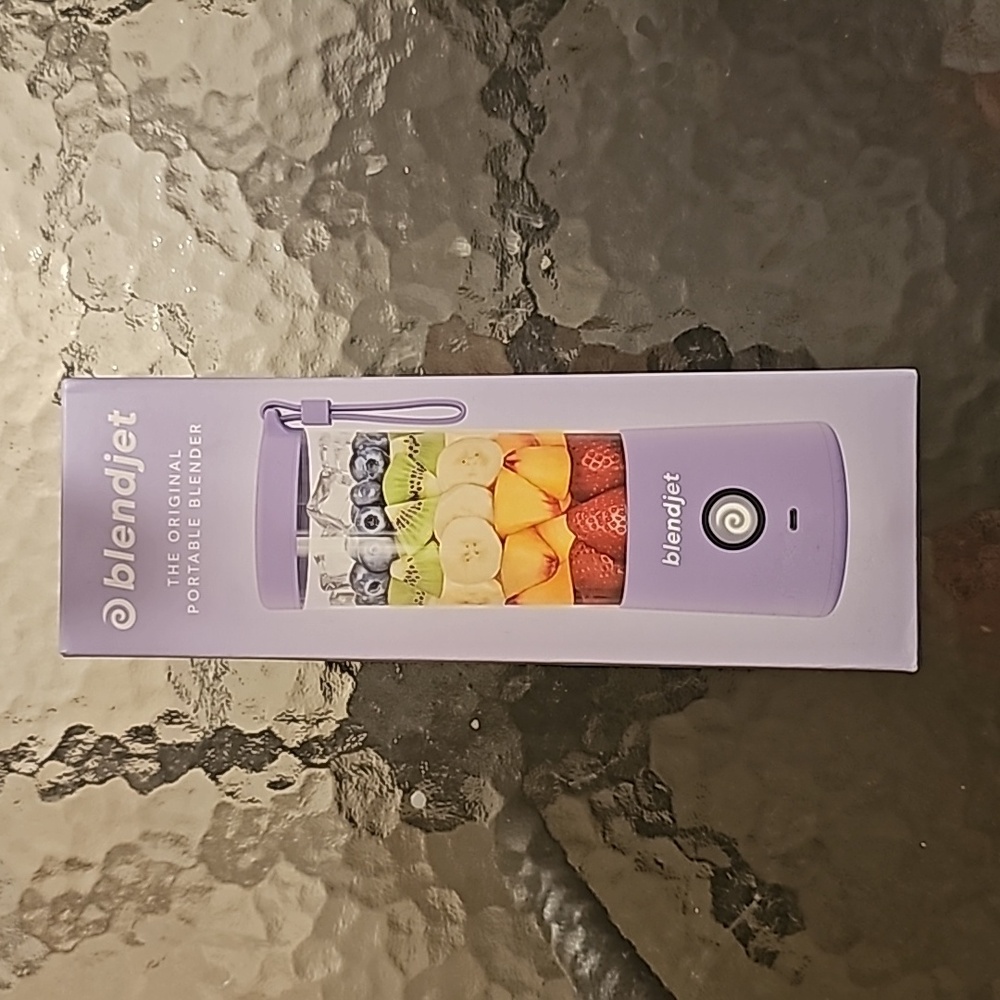 Lavender Color Blendjet 2 Portable Blender - Picture 3 of 12